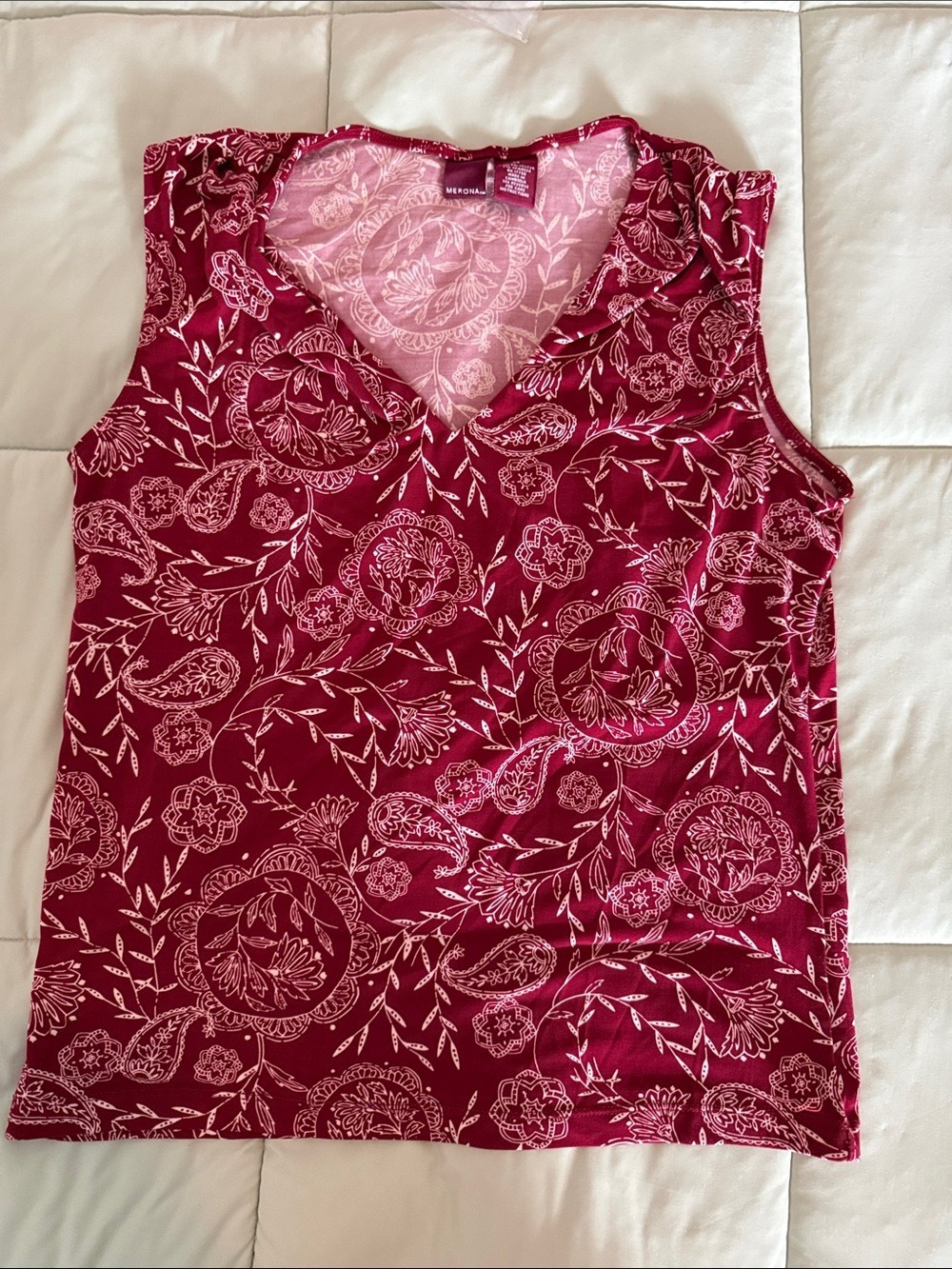 #0190 - Merona Raspberry Pink Floral V-Neck Camisole - M